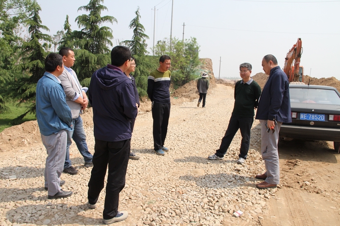 2017-4-27閆總檢查工地?fù)P塵治理 025.jpg