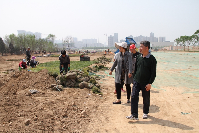 2017-4-27閆總檢查工地?fù)P塵治理 031.jpg